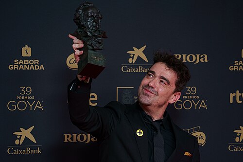 Javi Frutos on the red carpet of the Goya Awards held in Granada in 2025