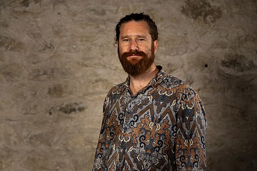 .mw-parser-output .two-column-container{display:flex;margin-top:.5em;font-weight:400;font-size:1em;align-items:stretch;width:100%;border:2px solid #88a;box-sizing:border-box}.mw-parser-output .row-container{display:flex;flex-direction:column}.mw-parser-output .two-column-container>div{padding:.5em}.mw-parser-output .column-left{display:flex;flex-direction:column;align-items:center;background-color:var(--background-color-neutral,#eaecf0);color:inherit;padding:0}.mw-parser-output .column-right{background-color:var(--background-color-neutral-subtle,#f8f9fa);color:inherit;display:flex;flex-direction:column;padding:1em 2em;flex-grow:1}@media(max-width:700px){.mw-parser-output .two-column-container{flex-direction:column}.mw-parser-output .column-left,.mw-parser-output .column-right{flex-basis:auto;max-width:100%}.mw-parser-output .column-left{justify-content:center}}.mw-parser-output .event-title{font-weight:400;text-transform:uppercase;font-size:1.5em}.mw-parser-output .category-link{text-align:center;font-size:1.2em}.mw-parser-output .text-center{text-align:center;justify-content:center}







This photo was taken duringSouth by Southwest 2025as part of the WikiPortraits initiative.


All photos of the project »









Personality rightsPersonality rights warningAlthough this work is freely licensed or in the public domain, the person(s) shown may have rights that legally restrict certain re-uses unless those depicted consent to such uses. In these cases, a model release or other evidence of consent could protect you from infringement claims. Though not obliged to do so, the uploader may be able to help you to obtain such evidence. See our general disclaimer for more information.