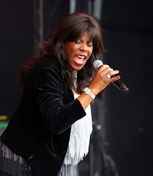Jaki Graham at 80s Rock Southampton
