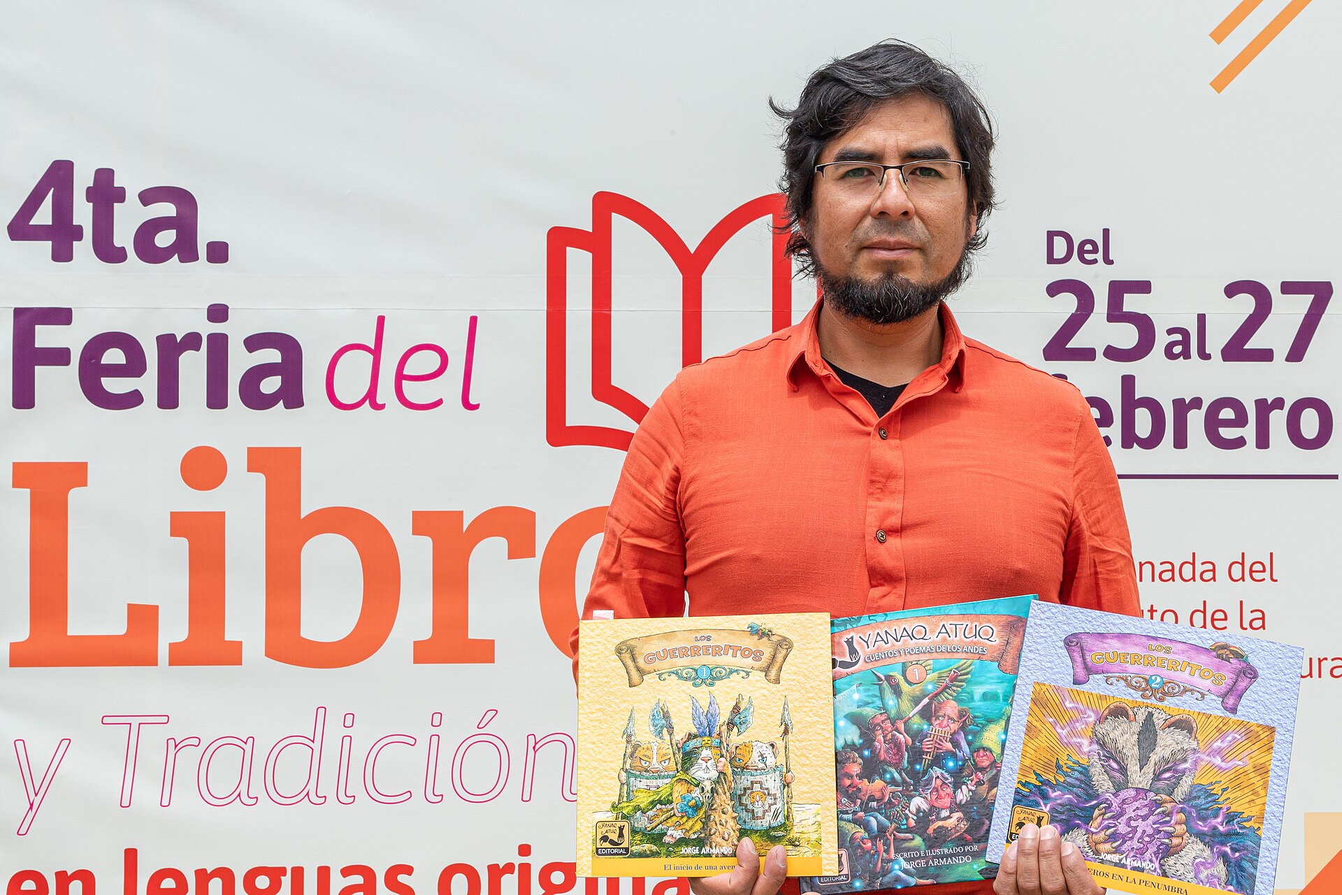 Jorge Armando participando de la 4ta Feria del libro y tradición oral en lenguas originarias realizada en Huancayo, departamento de Junín, Perú.