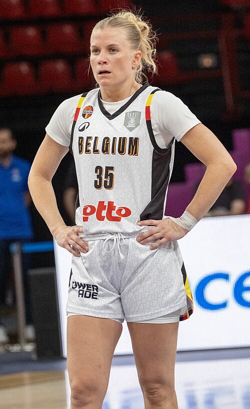 Julie Vanloo 35 Belgium 20250625