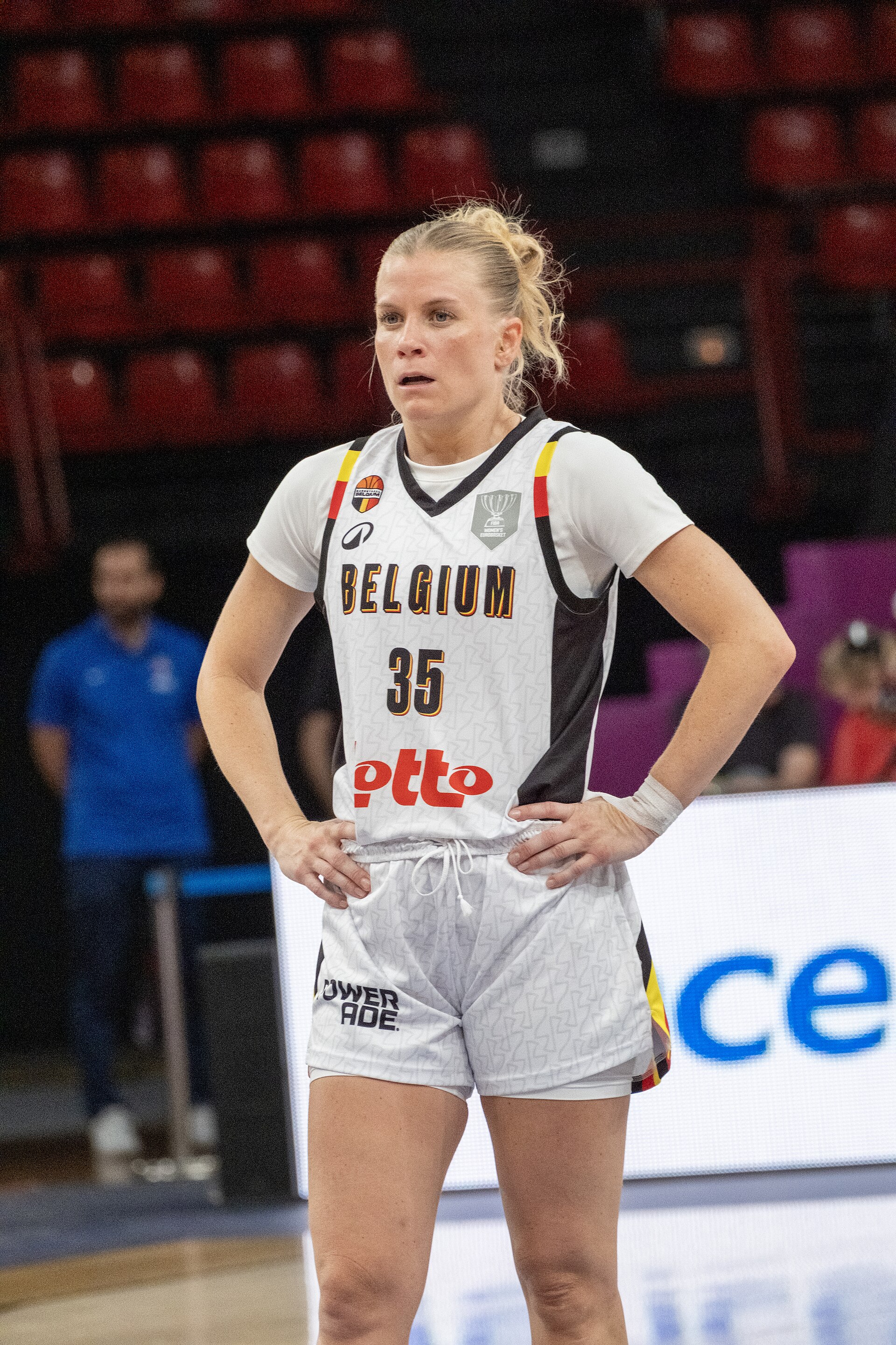 Julie Vanloo 35 Belgium 20250625