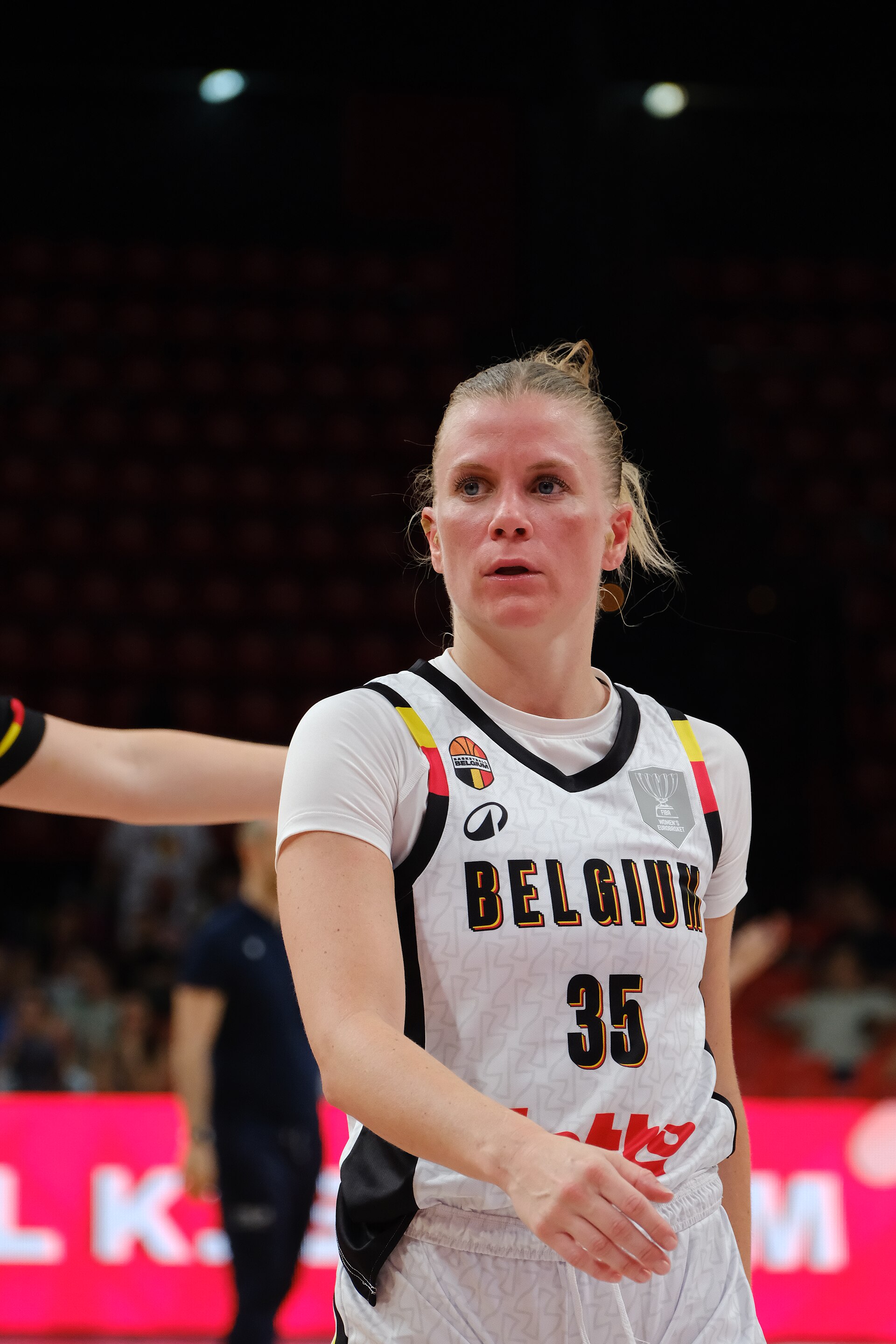 Julie Vanloo 35 Belgium 20250627