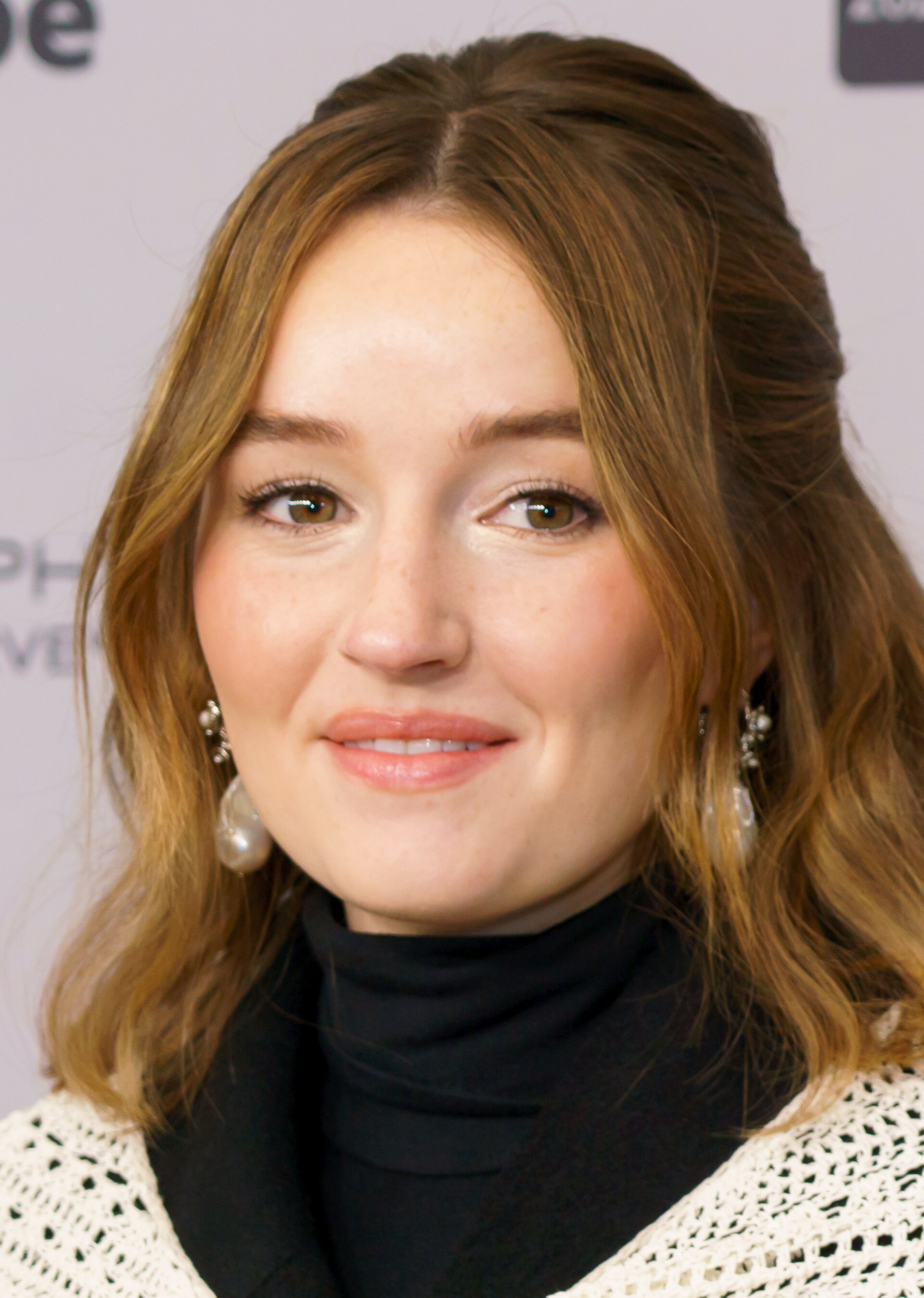 Kaitlyn Dever at the "See you When I See You" red carpet premiere