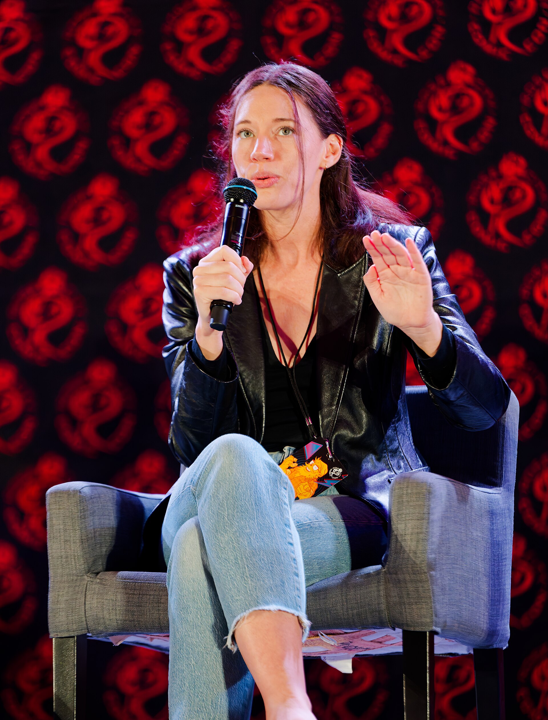 Katie Parker on the main stage at Rose City Comic Con