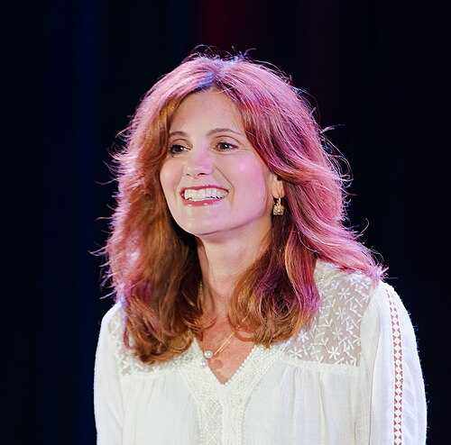 Kerri Green on the main stage at Rose City Comic Con