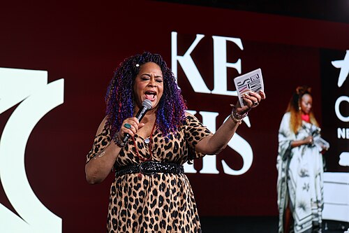 Kim Coles on stage at Essence Fest 2025