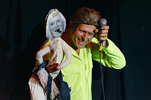 Kunt and the Gang performing at the 2025 Edinburgh Festival Fringe
