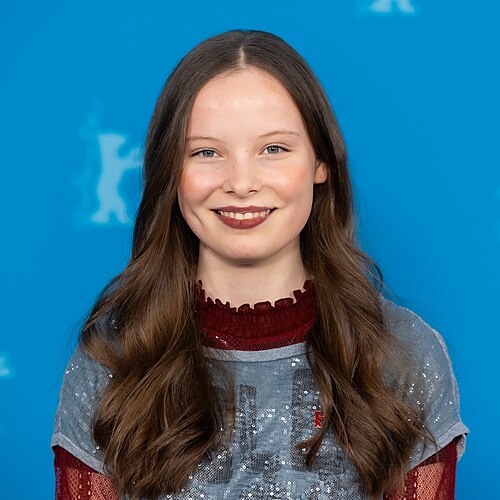 Laeni Geiseler at a photo call at the 2025 Berlin International Film Festival
