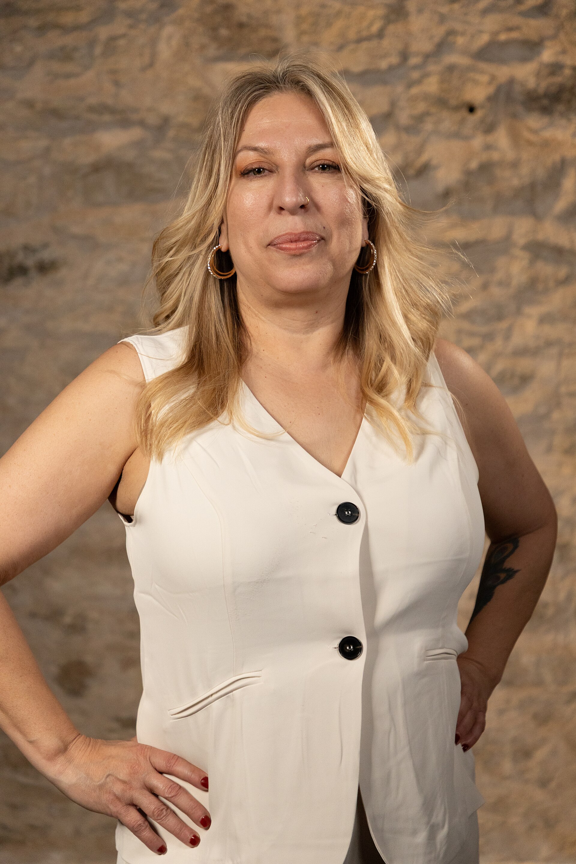 Laura Varela, Producer, American Sons, at the WikiPortraits studio at the 2025 SXSW Festival.