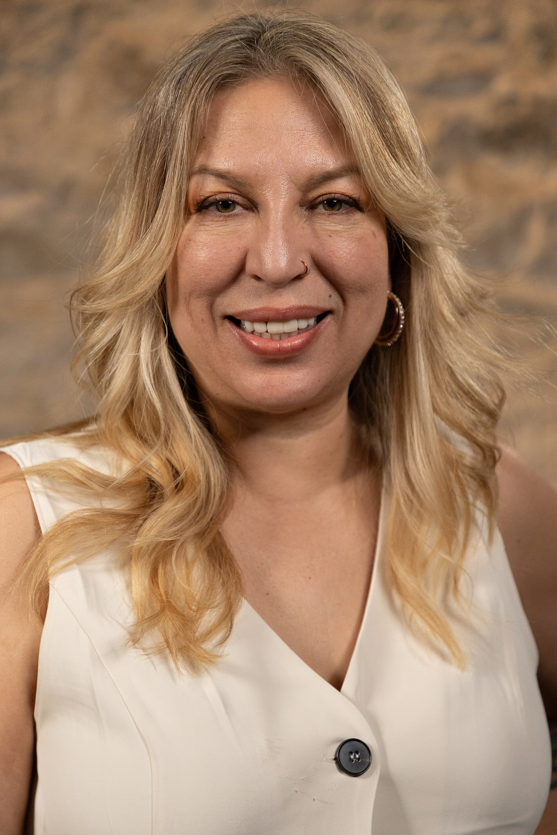 Laura Varela, Producer, American Sons, at the WikiPortraits studio at the 2025 SXSW Festival.