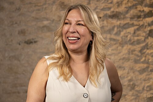 Laura Varela, Producer, American Sons, at the WikiPortraits studio at the 2025 SXSW Festival.