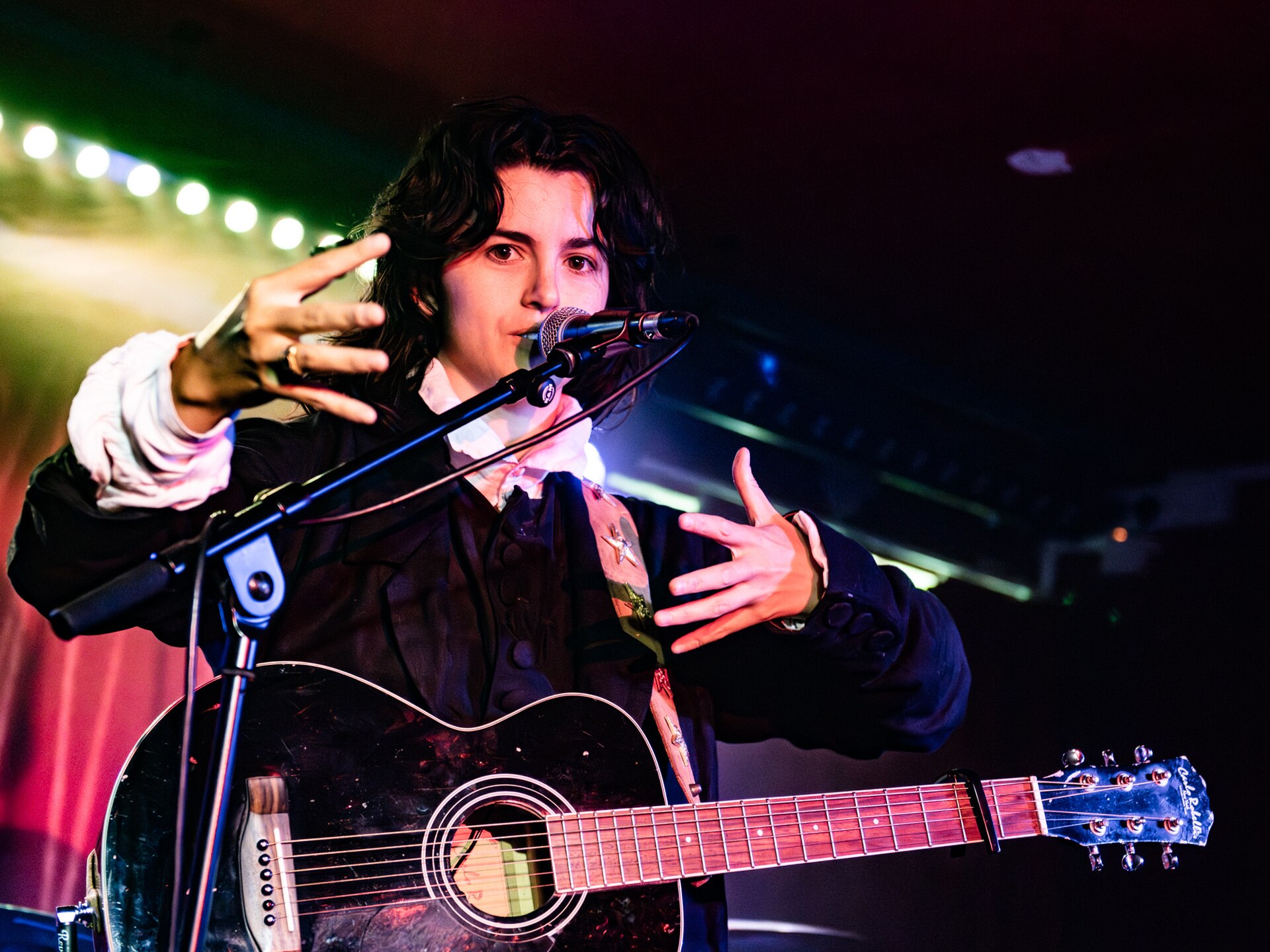 Leah Hennessey performing at Paper Dress Vintage, London, 17 August 2022