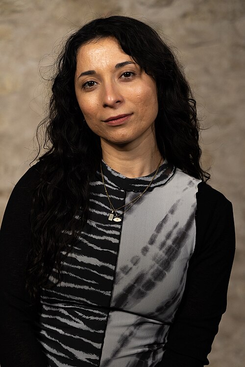 Lili Soto, Cam Op, at the WikiPortraits studio at the 2025 SXSW Festival.