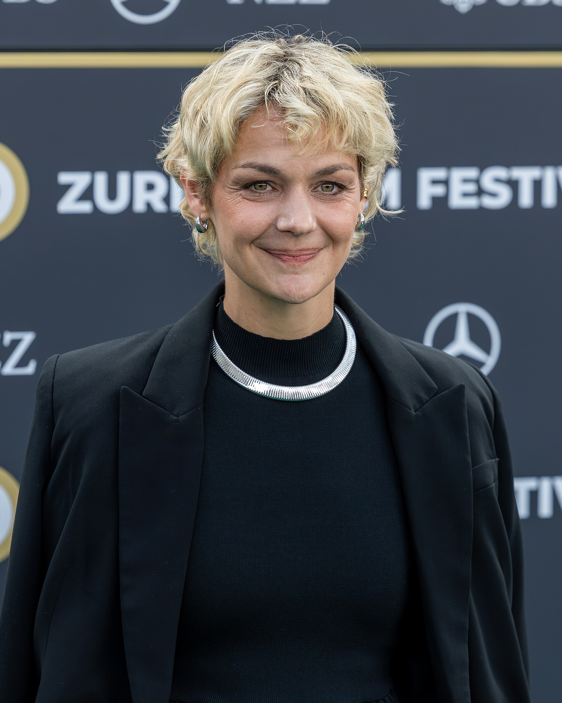 Luise Heyer on the Green Carpet at the 2025 Zurich Film Festival.