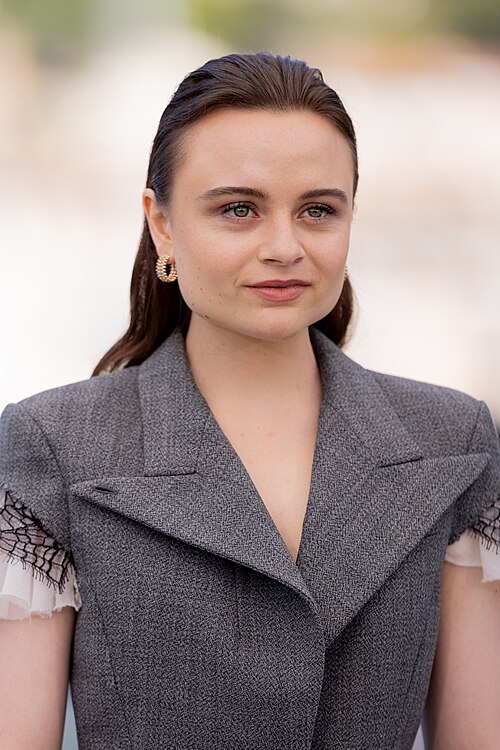 Lena Urzendowsky presenting the movie Sound of Falling at the 2025 Cannes Film Festival