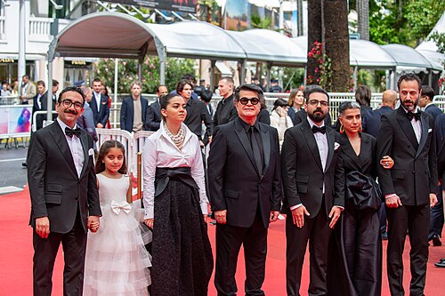 Main Cast of Un Simple Accident on Cannes Red Carpet 2025