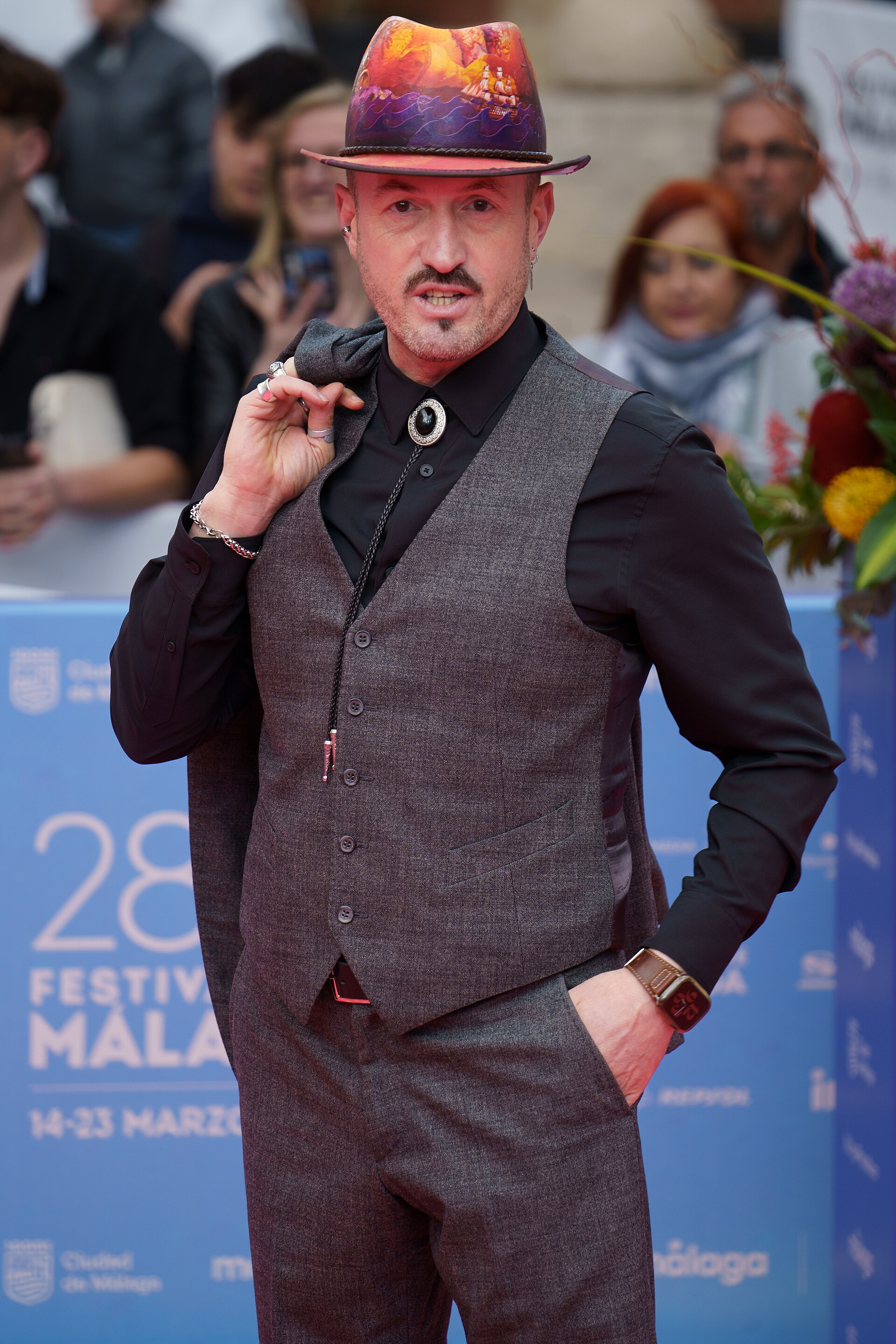 Álex O'Dogherty at the Red Carpet of the Malaga 2025 Festival next to Cervantes Theater