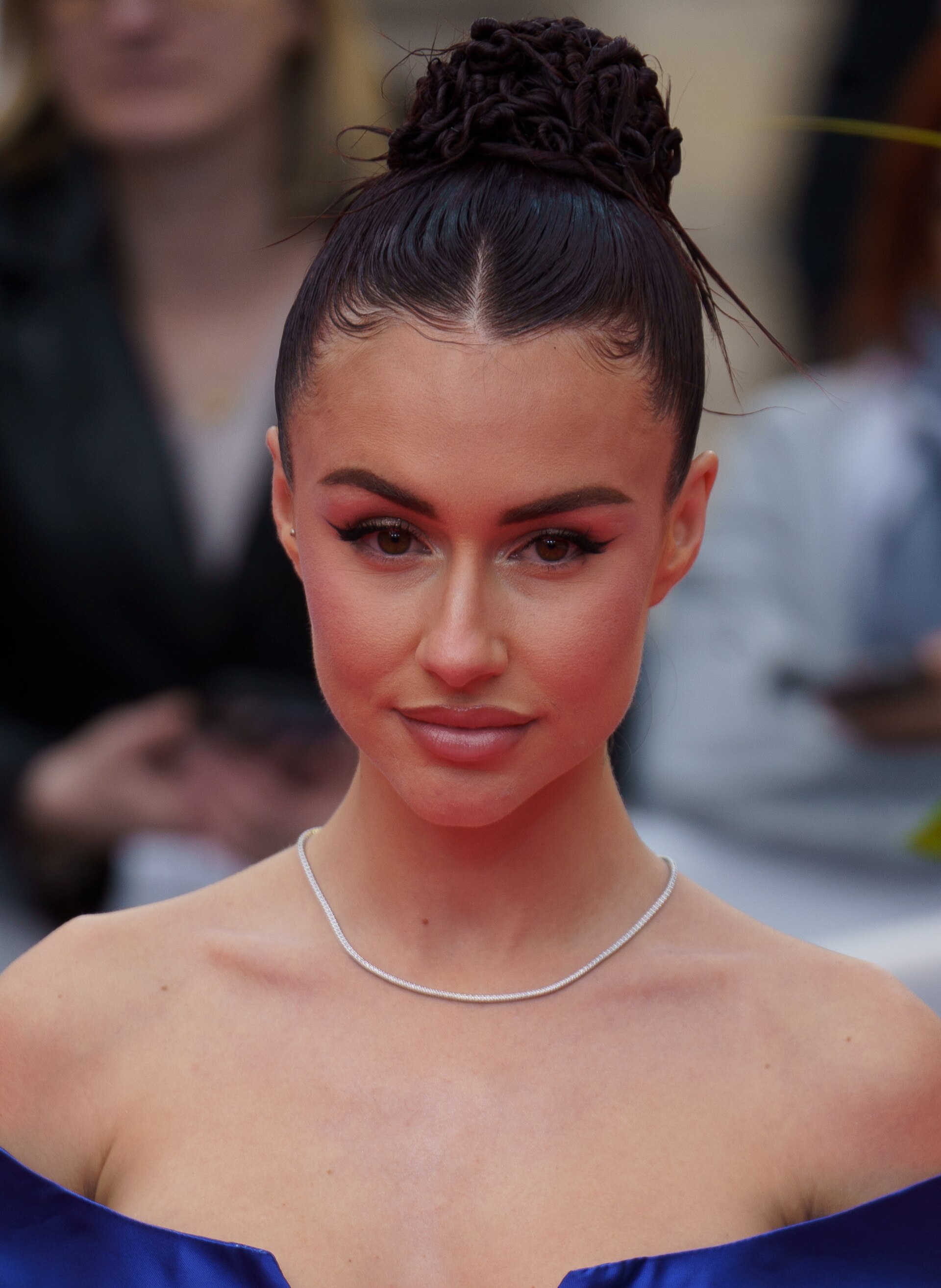 Abril Cols at the Red Carpet of the Malaga 2025 Festival next to Cervantes Theater