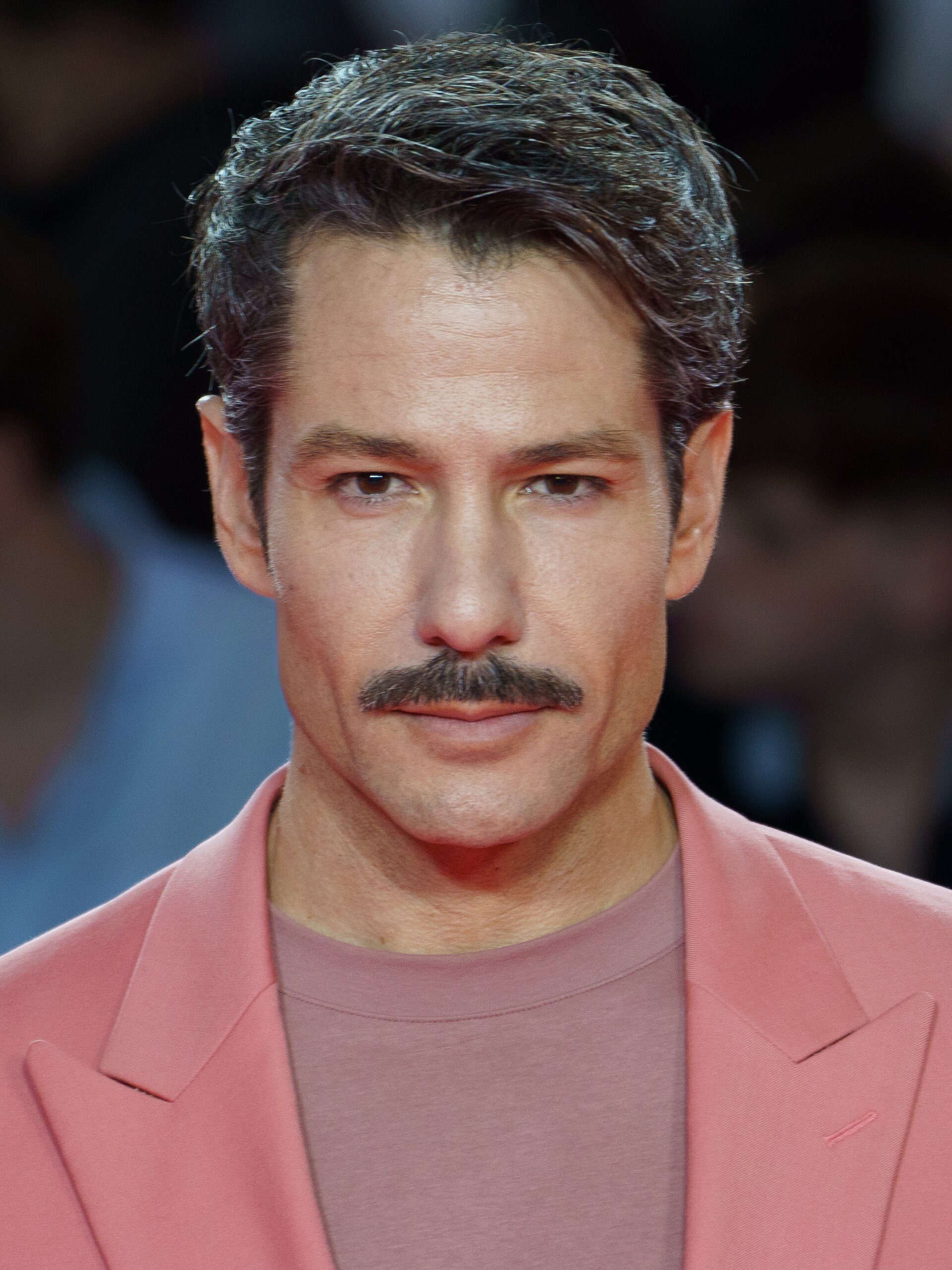 Alejandro Albarracín at the Red Carpet of the Malaga 2025 Festival next to Cervantes Theater