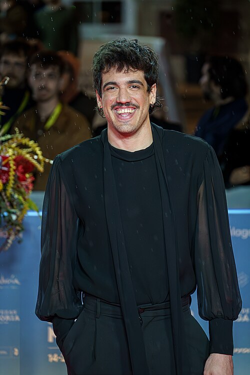 Alejandro Marín at the Red Carpet of the Malaga 2025 Festival next to Cervantes Theater