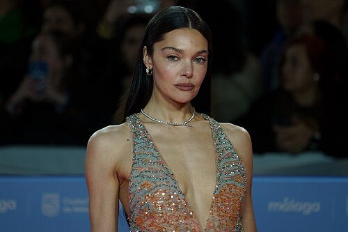 Ana Rujas at the Red Carpet of the Malaga 2025 Festival next to Cervantes Theater
