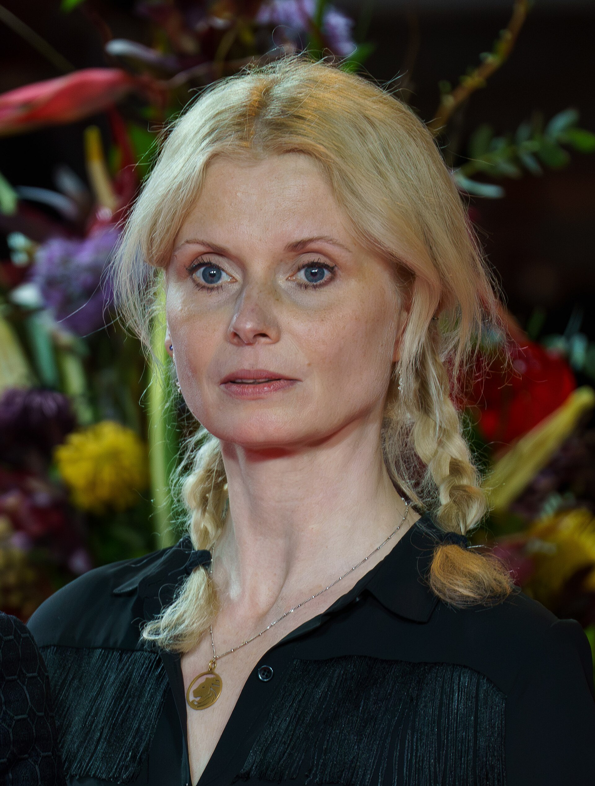 Anna Tenta at the Red Carpet of the Malaga 2025 Festival next to Cervantes Theater