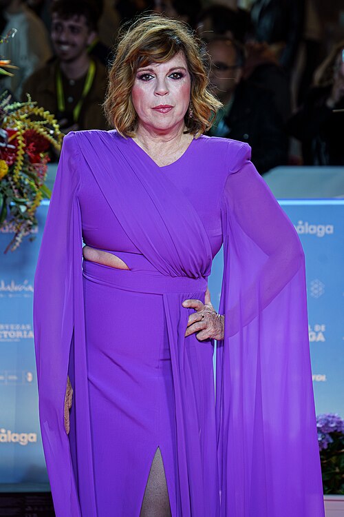 Belinda Washington at the Red Carpet of the Malaga 2025 Festival next to Cervantes Theater