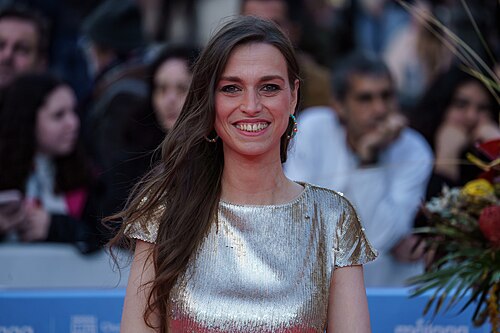 Clara Mendez-Leite at the Red Carpet during the Malaga 2025 Festival
