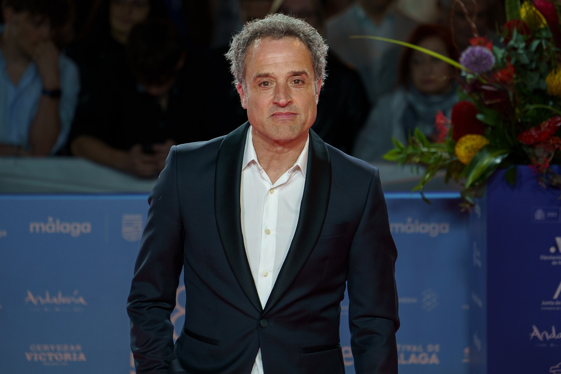 Daniel Guzmán at the Red Carpet of the Malaga 2025 Festival next to Cervantes Theater