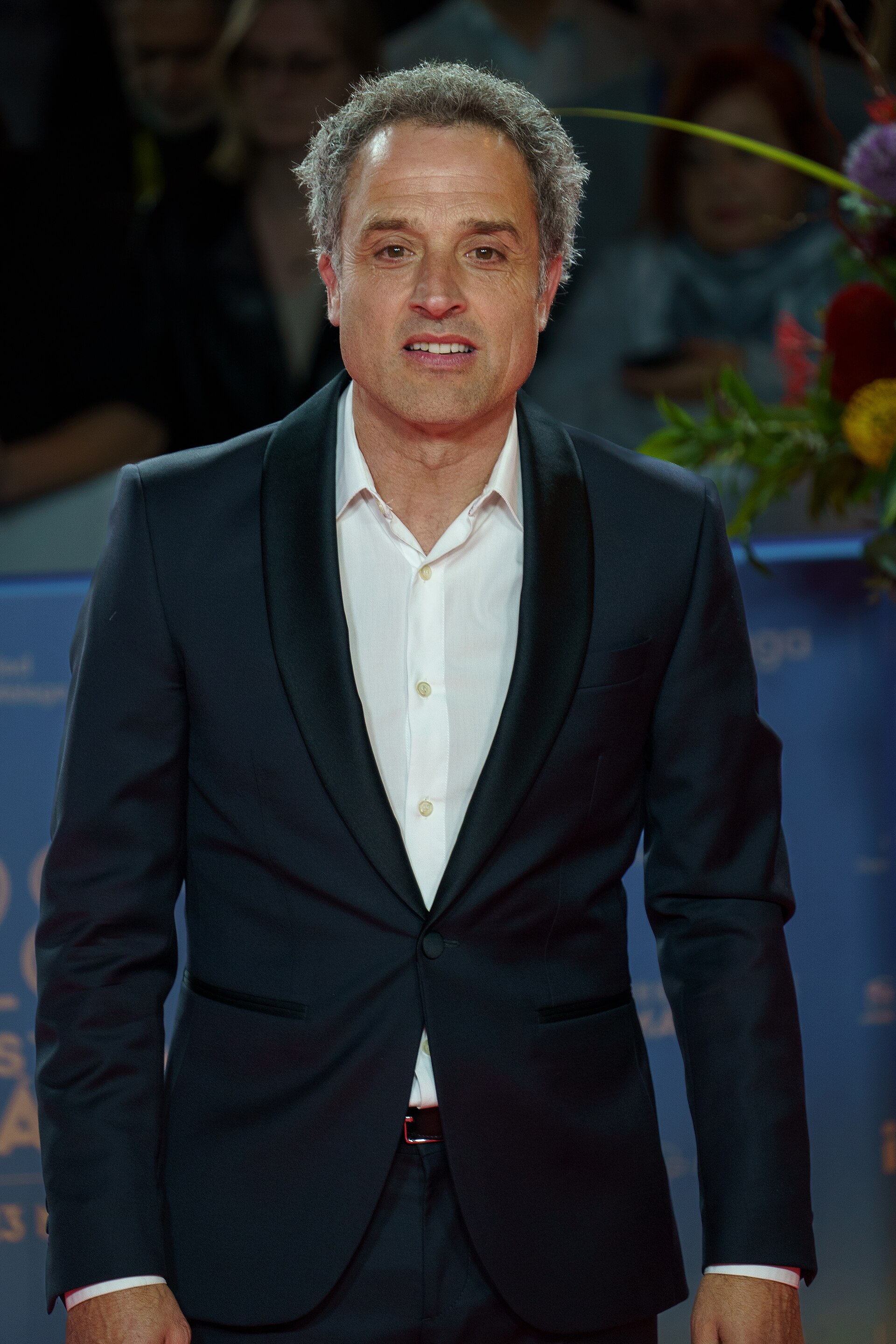 Daniel Guzmán at the Red Carpet of the Malaga 2025 Festival next to Cervantes Theater
