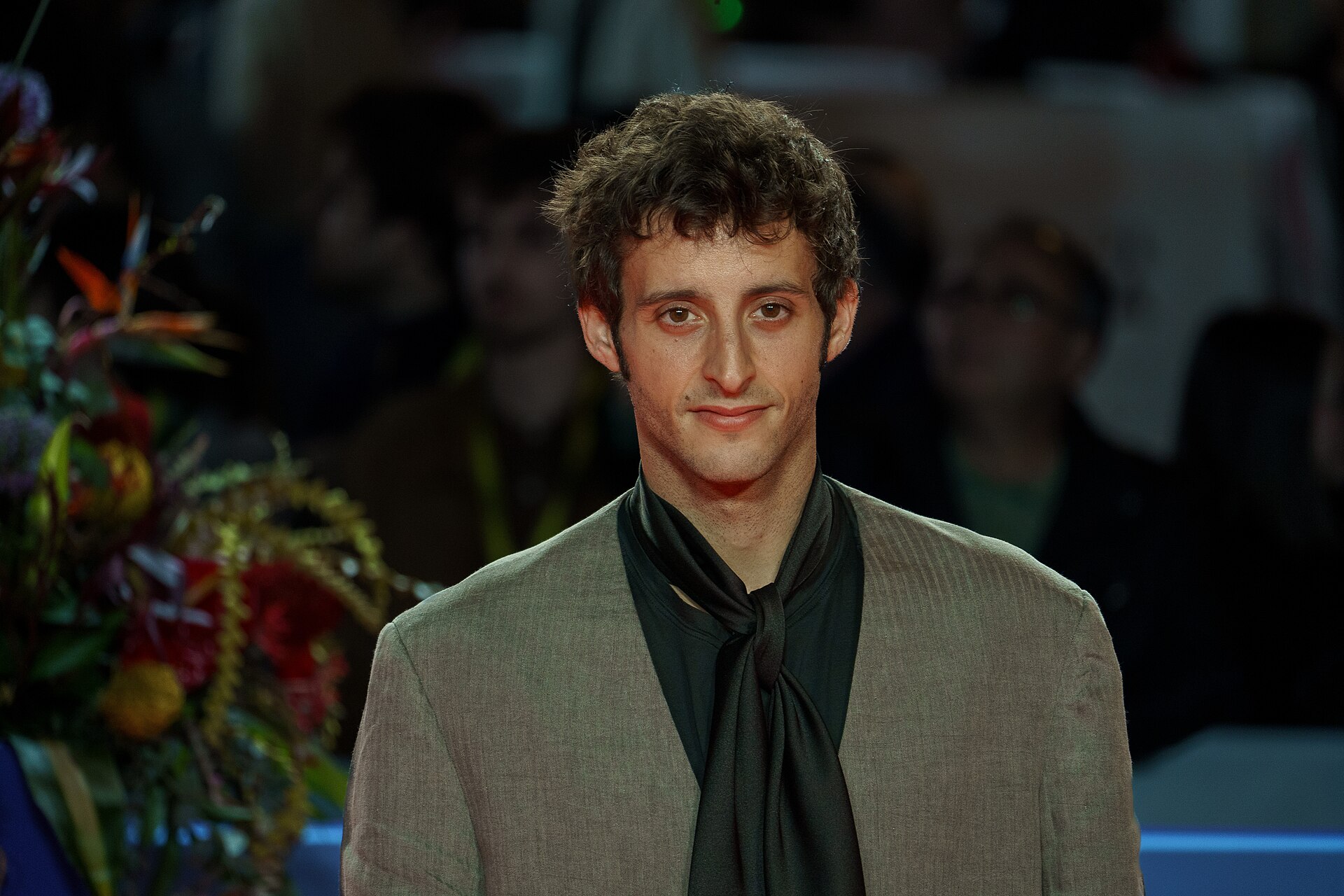 Daniel Ibañez at the Red Carpet of the Malaga 2025 Festival next to Cervantes Theater