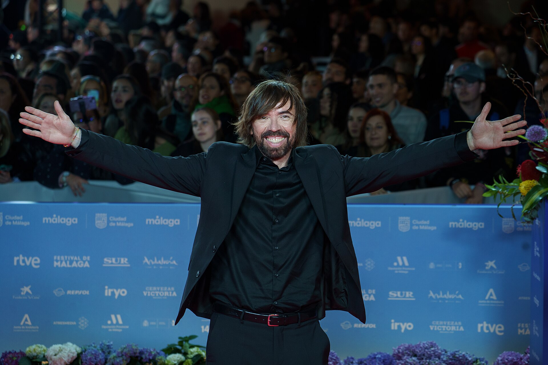 David Valero at the Red Carpet of the Malaga 2025 Festival next to Cervantes Theater
