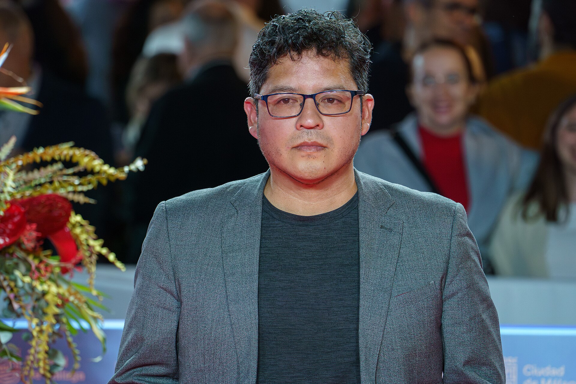 Fernando Vílchez at the Red Carpet of the Malaga 2025 Festival next to Cervantes Theater