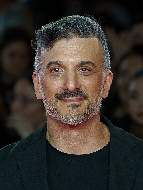 Gabriel Nesci at the Red Carpet of the Malaga 2025 Festival next to Cervantes Theater