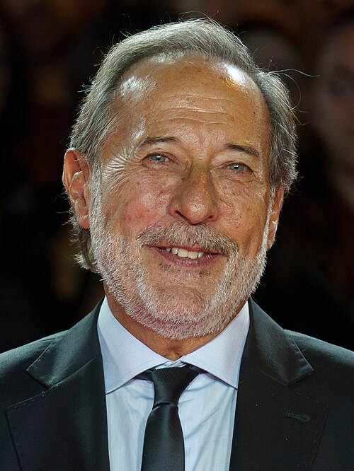 Guillermo Francella at the Red Carpet of the Malaga 2025 Festival next to Cervantes Theater