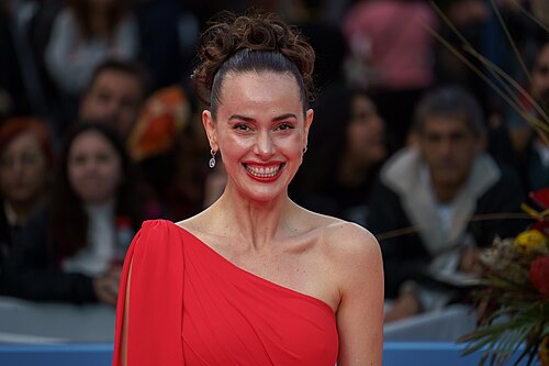Irene Esser at the Red Carpet of the Malaga 2025 Festival next to Cervantes Theater