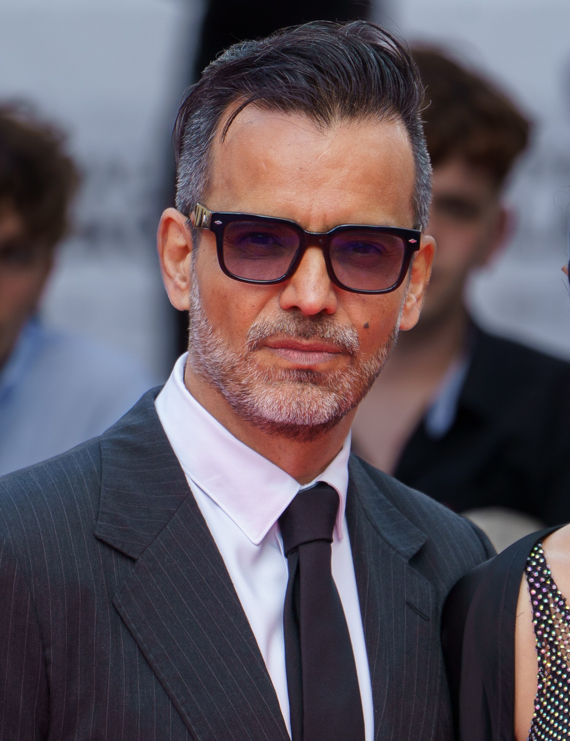 Jorge Cárdenas y Lucía Dominguez at the Red Carpet of the Malaga 2025 Festival next to Cervantes Theater