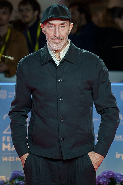 José Luis Ferrer at the Red Carpet of the Malaga 2025 Festival next to Cervantes Theater