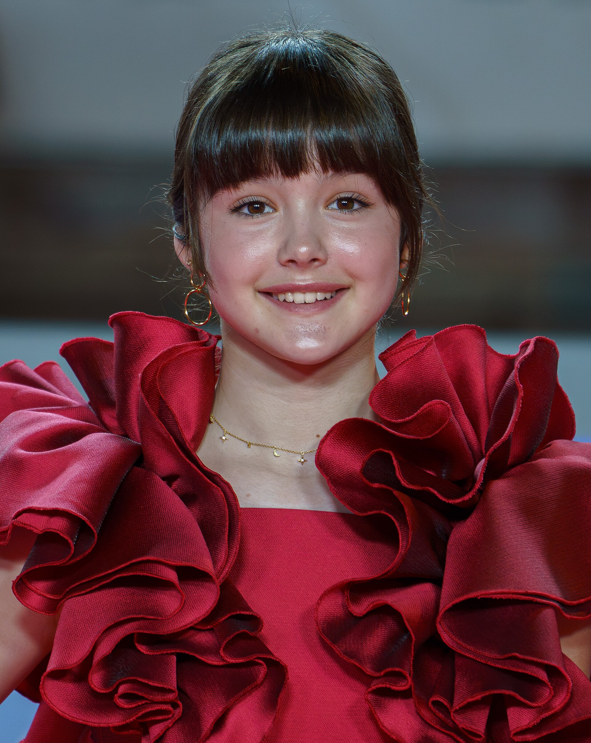 Luna Fulgencio at the Red Carpet of the Malaga 2025 Festival next to Cervantes Theater