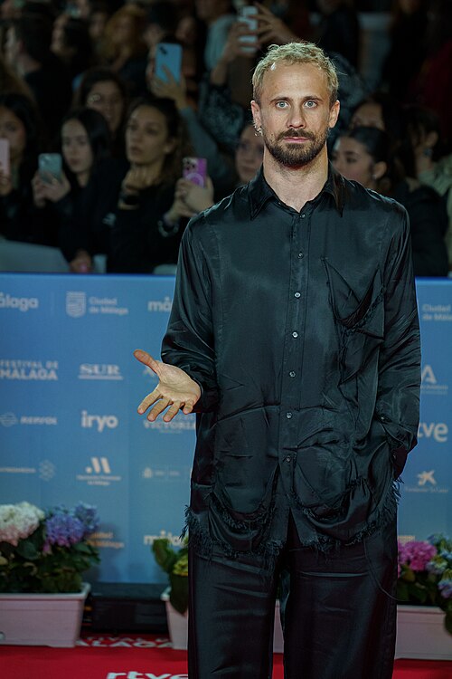 Oriol Pla at the Red Carpet of the Malaga 2025 Festival next to Cervantes Theater
