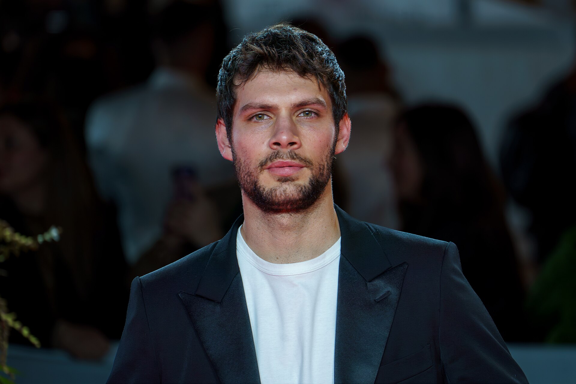 Pol Hermoso at the Red Carpet of the Malaga 2025 Festival next to Cervantes Theater