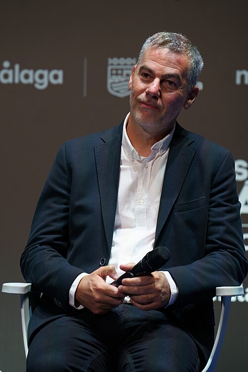 noemí Perez at the Red Carpet of the Malaga 2025 Festival next to Cervantes Theater