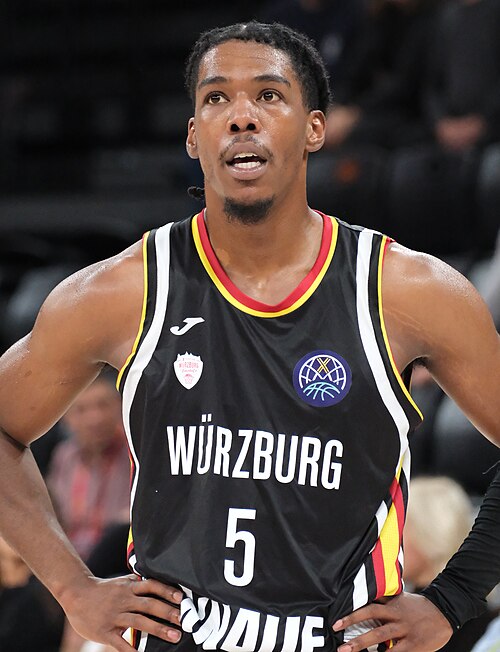 Marcus Carr 5 Würzburg Baskets BCL 20251021
