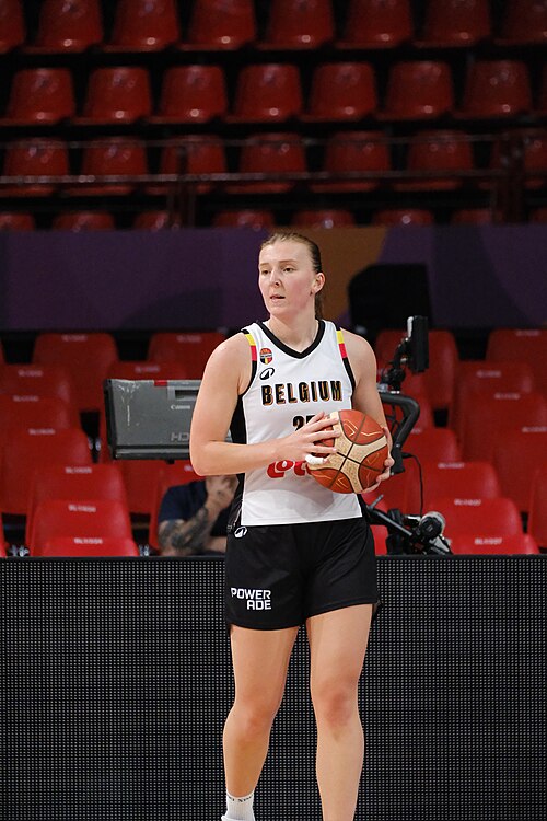 Marie Vervaet 27 Belgium practice 20250623