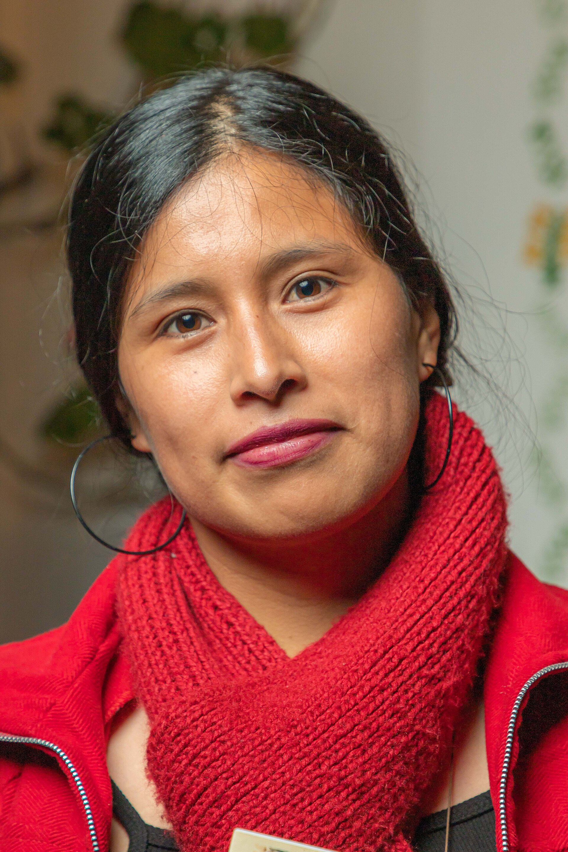 Marisol Camargo integrante de PACHA Grupo de Arte y Literatura, durante Segunda edición de Wamlita - Reconocimiento a la mujer. Realizado el 14 de marzo de 2026, Huancayo, Perú.