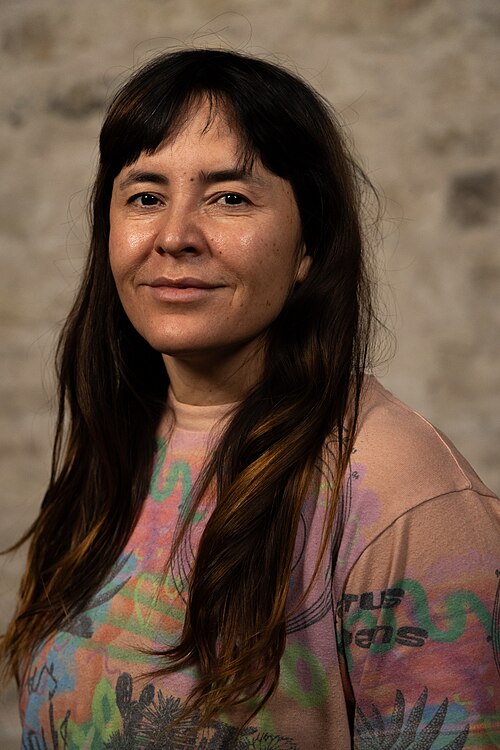 Maryam Nazari, Engineering, at the WikiPortraits studio at the 2025 SXSW Festival.