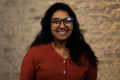 Meenu Pillai, Environmental consultant, at the WikiPortraits studio at the 2025 SXSW Festival.