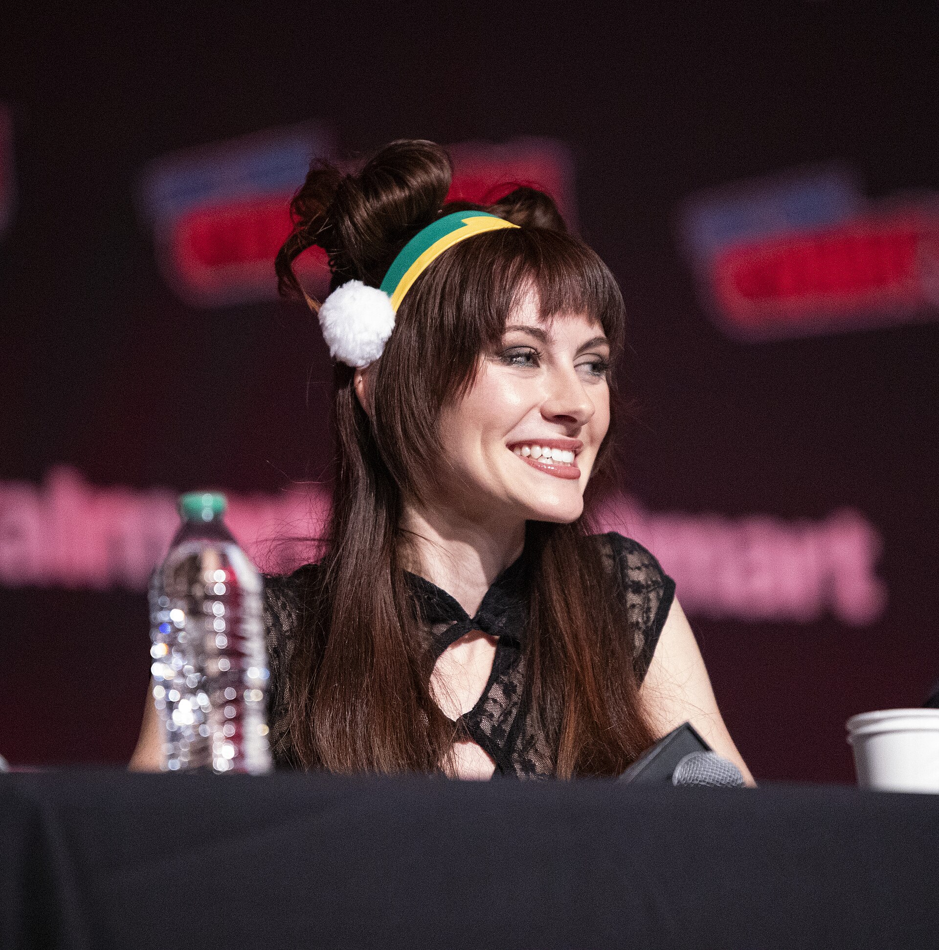 Michaela Jill Murphy at the 2025 NYCC Avatar 20th Anniversary Panel.