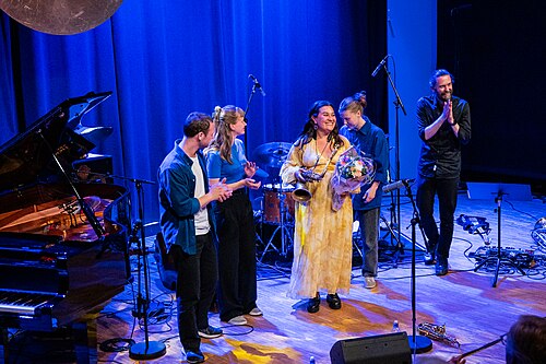 Mona Krogstad "Serenity now" med Veslemøy Narvesen, Hogne Kleiberg, Kertu Auer og special guest Kristoffer Lo. Sølvsalen, Kongsberg Jazzfestival 2024.
Foto: Birgit Fostervold @knipselyst

CC: BY-SA 2.0